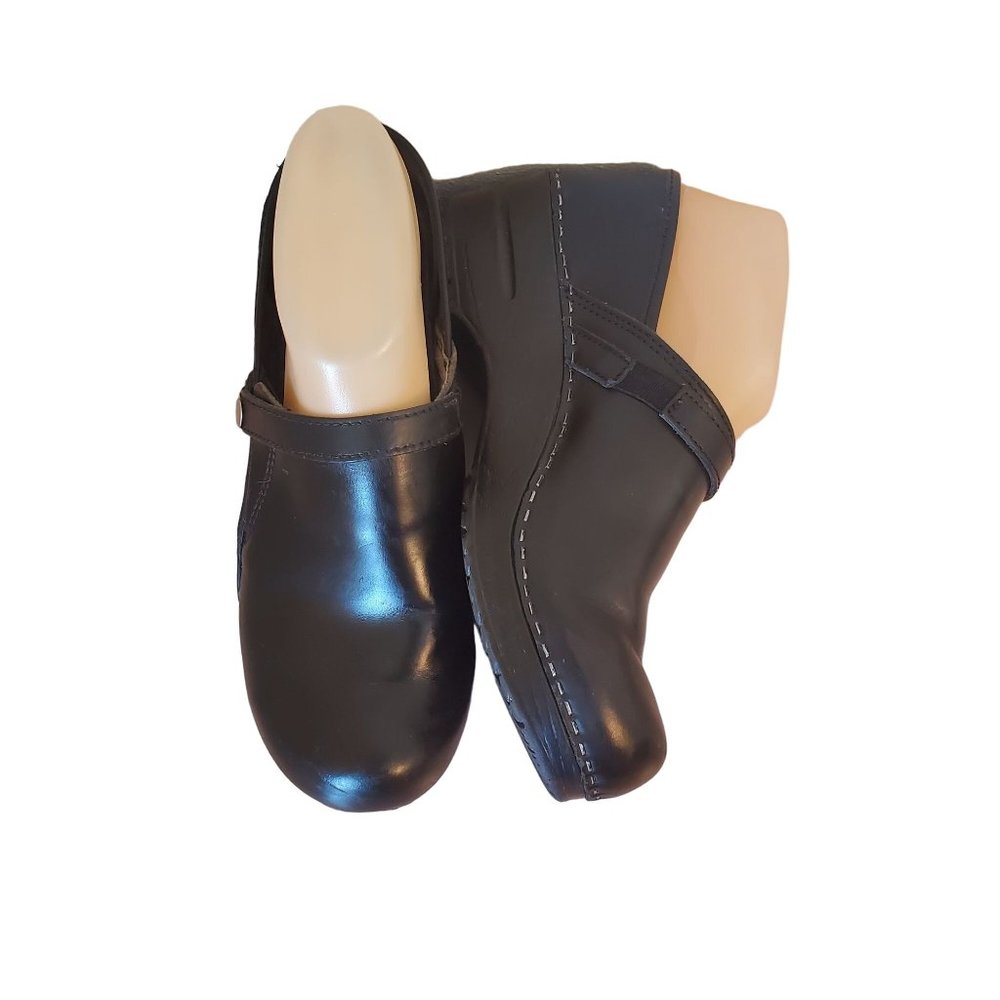 Sanita 39 Clogs Nursing Shoes‎ Comfort Leather Adjustable Snaps 8